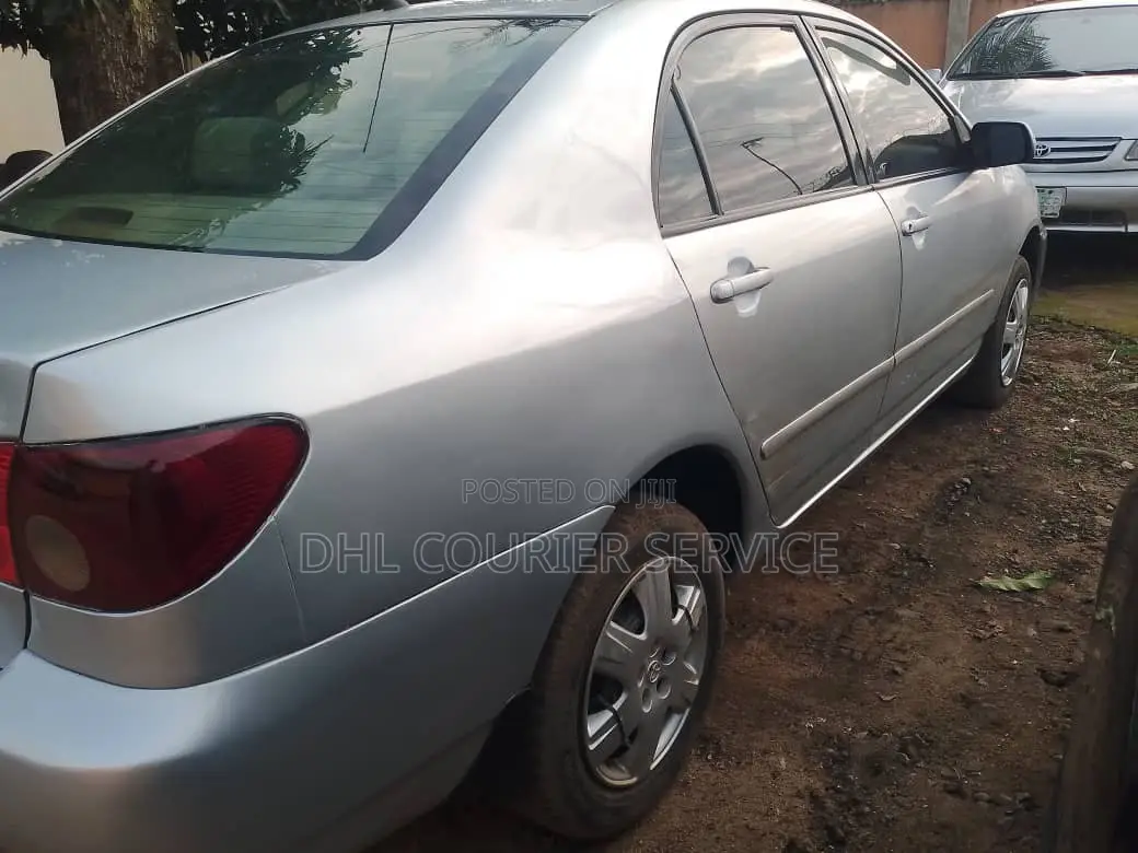 Toyota Corolla 2005 Silver