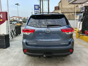Toyota Highlander Limited Platinum 4dr SUV AWD (3.5L 6cyl 6A) 2014 Blue