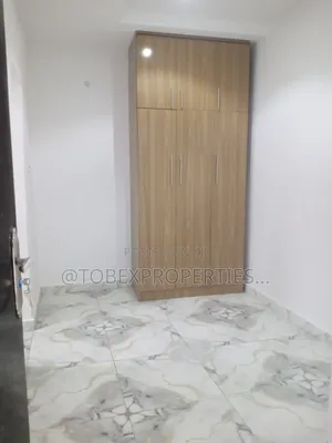 1bdrm Block of Flats in City College, Karu for rent