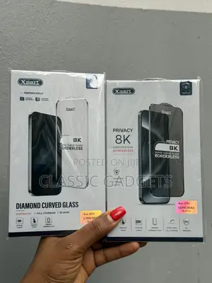 XMART Borderless Clear Screen Protector for iPhone 17 Pro Max