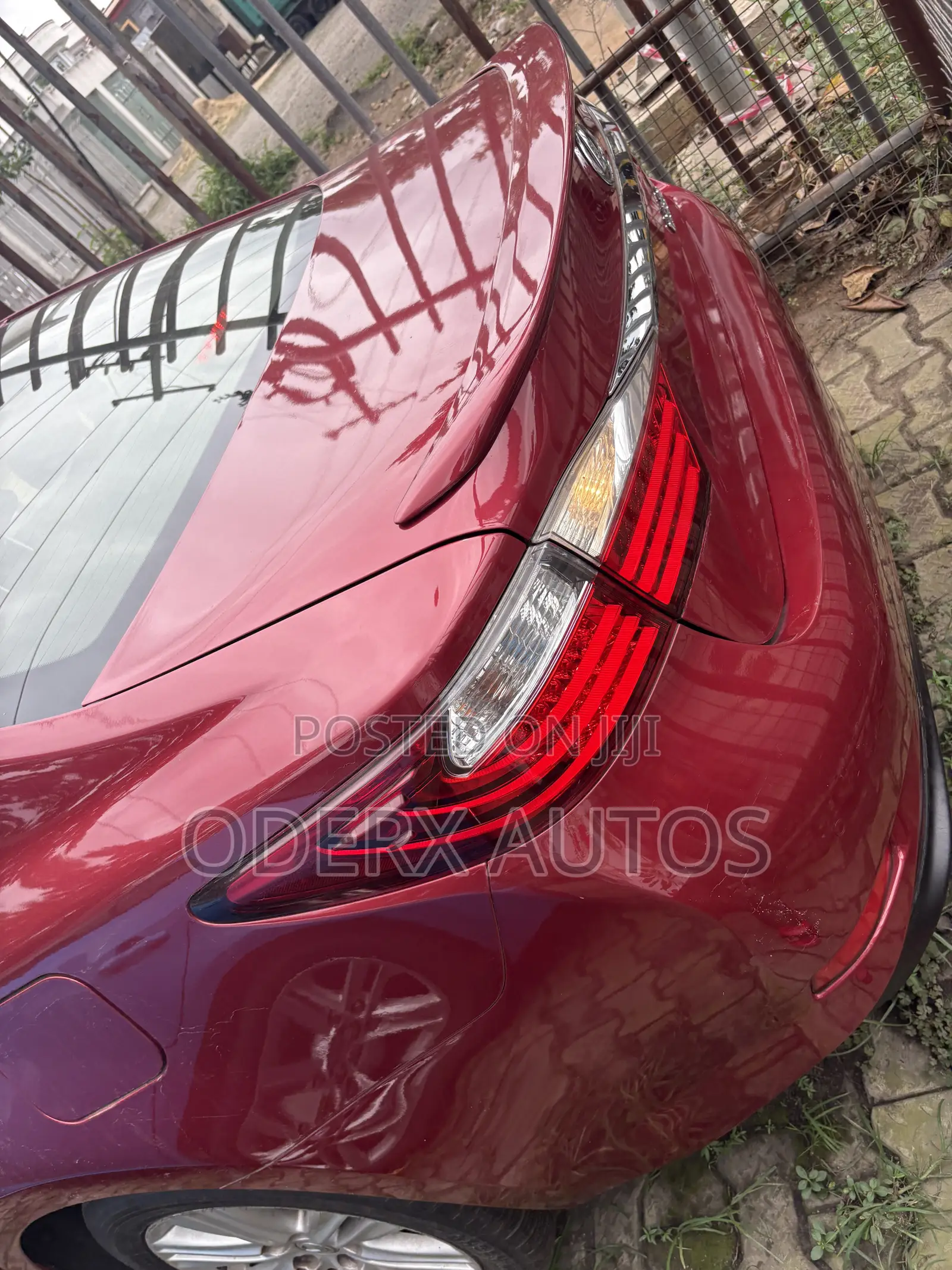 Lexus ES 350 FWD 2013 Red