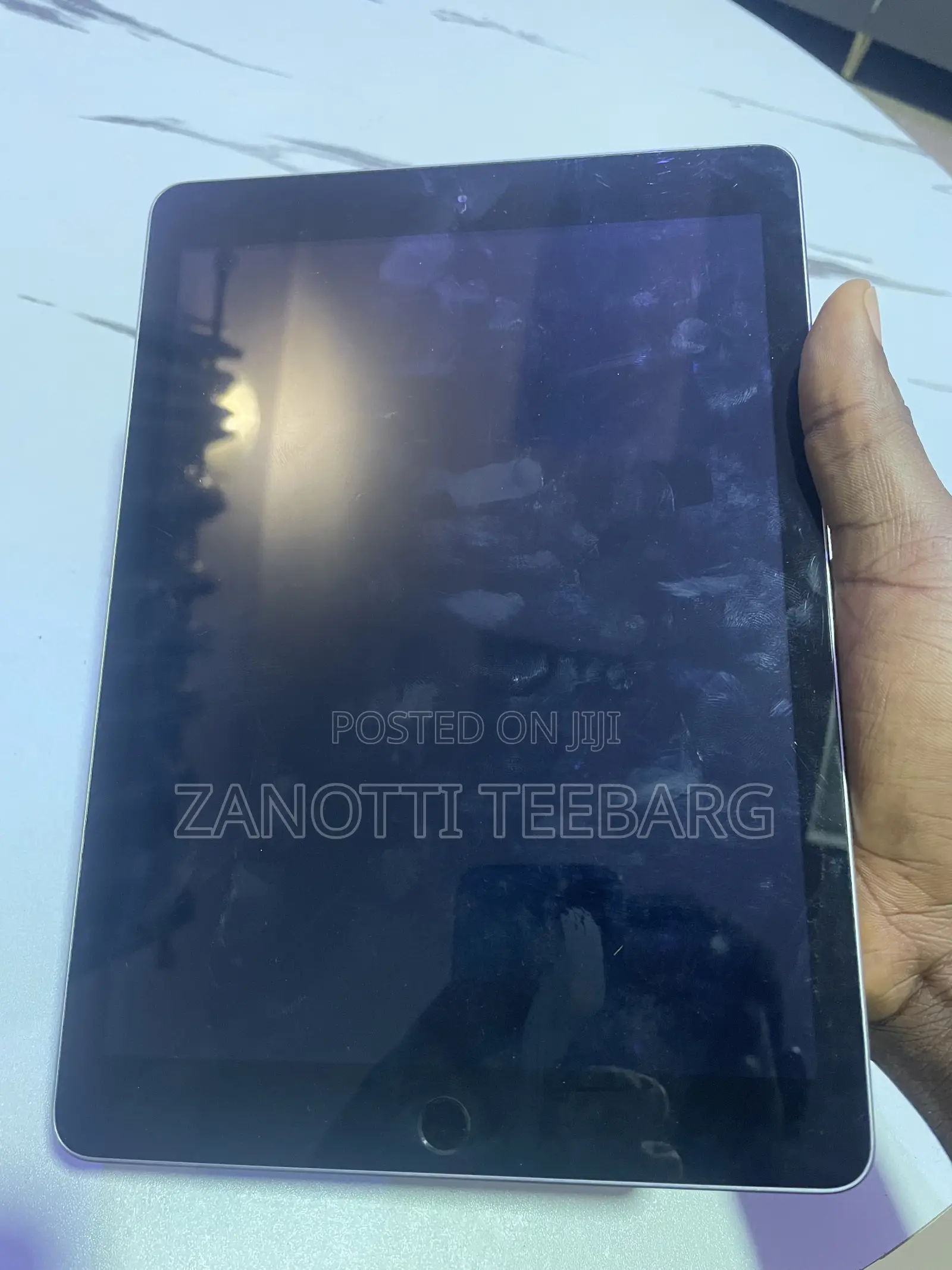 Apple iPad Wi-Fi 32 GB Silver
