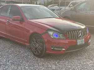 Mercedes-Benz C300 2013 Red