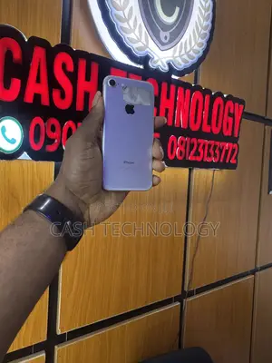 Apple iPhone 7 32 GB Silver