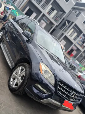 Mercedes-Benz M Class 2013 Blue