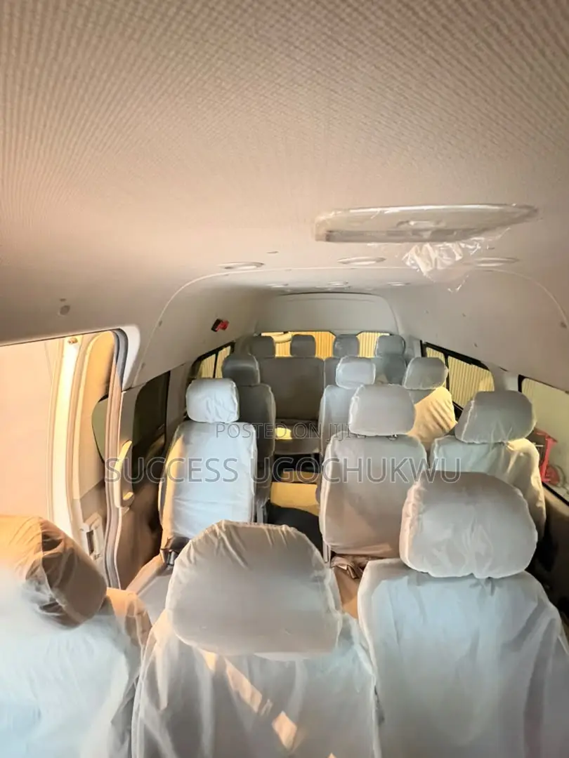New Bus 2025 White