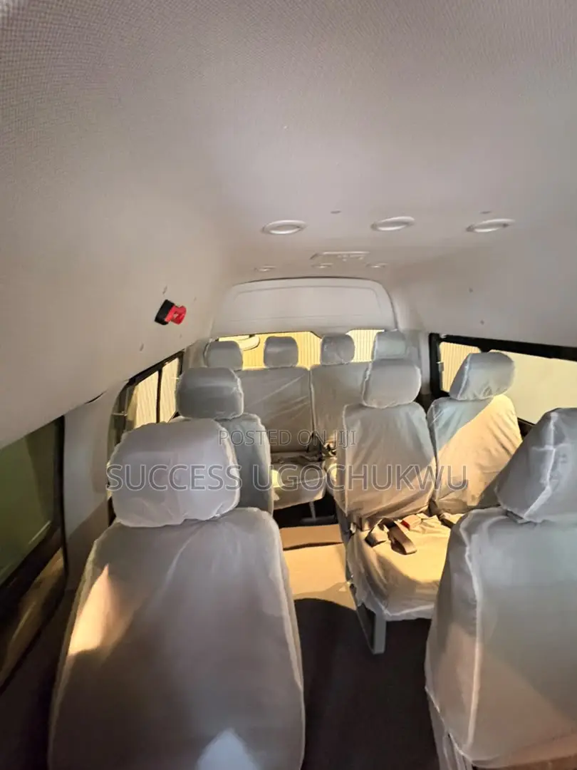 New Bus 2025 White