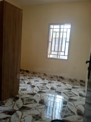 2bdrm Block of Flats in City College, Karu for rent