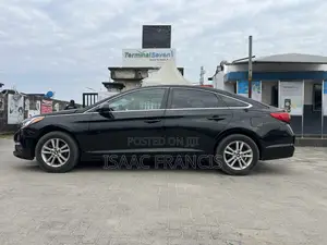 Hyundai Sonata Base Sedan FWD (2.4L 4cyl 6A) 2016 Black
