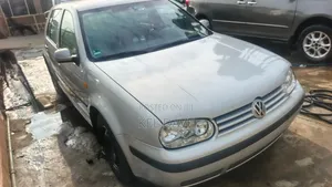 Volkswagen Golf 1.6 2003 Silver
