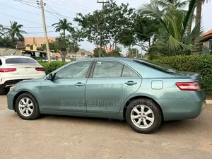 Toyota Camry 2011 Green
