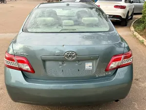 Toyota Camry 2011 Green