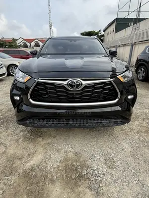 Toyota Highlander Platinum AWD 2023 Black
