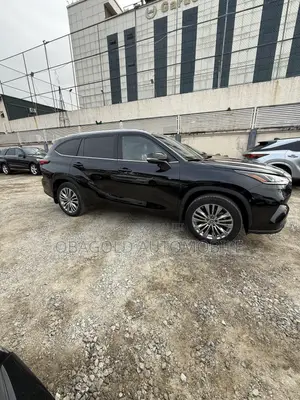Toyota Highlander Platinum AWD 2023 Black