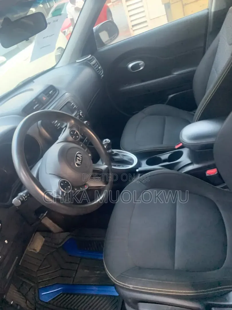 Kia Soul Base Hatchback 2016