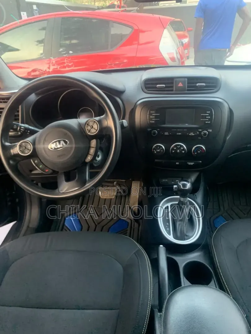 Kia Soul Base Hatchback 2016