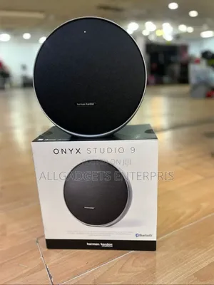 Onyx Studio 9