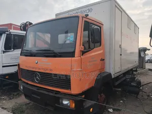 Mercedes 809 Truck 15fit Length