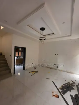 2bdrm Townhouse / Terrace in Omole Phase 2 for rent