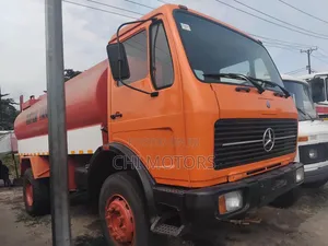 Mercedes 1617 Water Tanker Truck