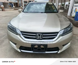 Honda Accord EX-L 4dr Sedan (2.4L 4cyl CVT) 2015 Gold