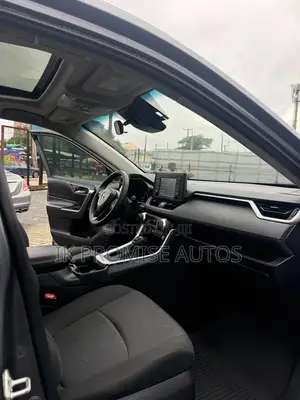 Toyota RAV4 2022 Gray