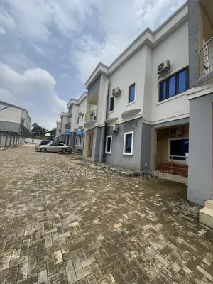 4bdrm Duplex in Life Camp for rent