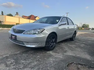 Toyota Camry LE 4dr Sedan (2.4L 4cyl 5A) 2006 Silver