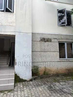 3bdrm Block of Flats in Life Camp for rent