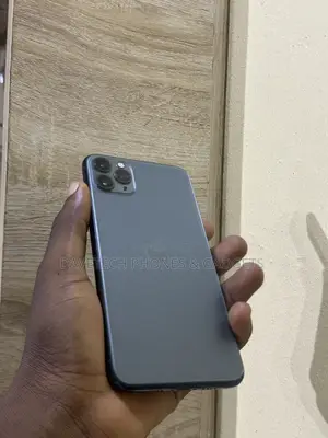 Apple iPhone 11 Pro Max 64 GB Green
