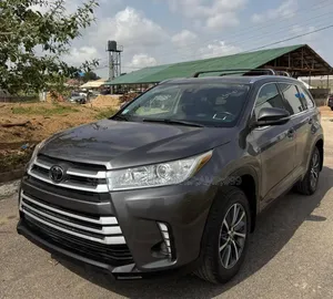 Toyota Highlander 2018 Gray