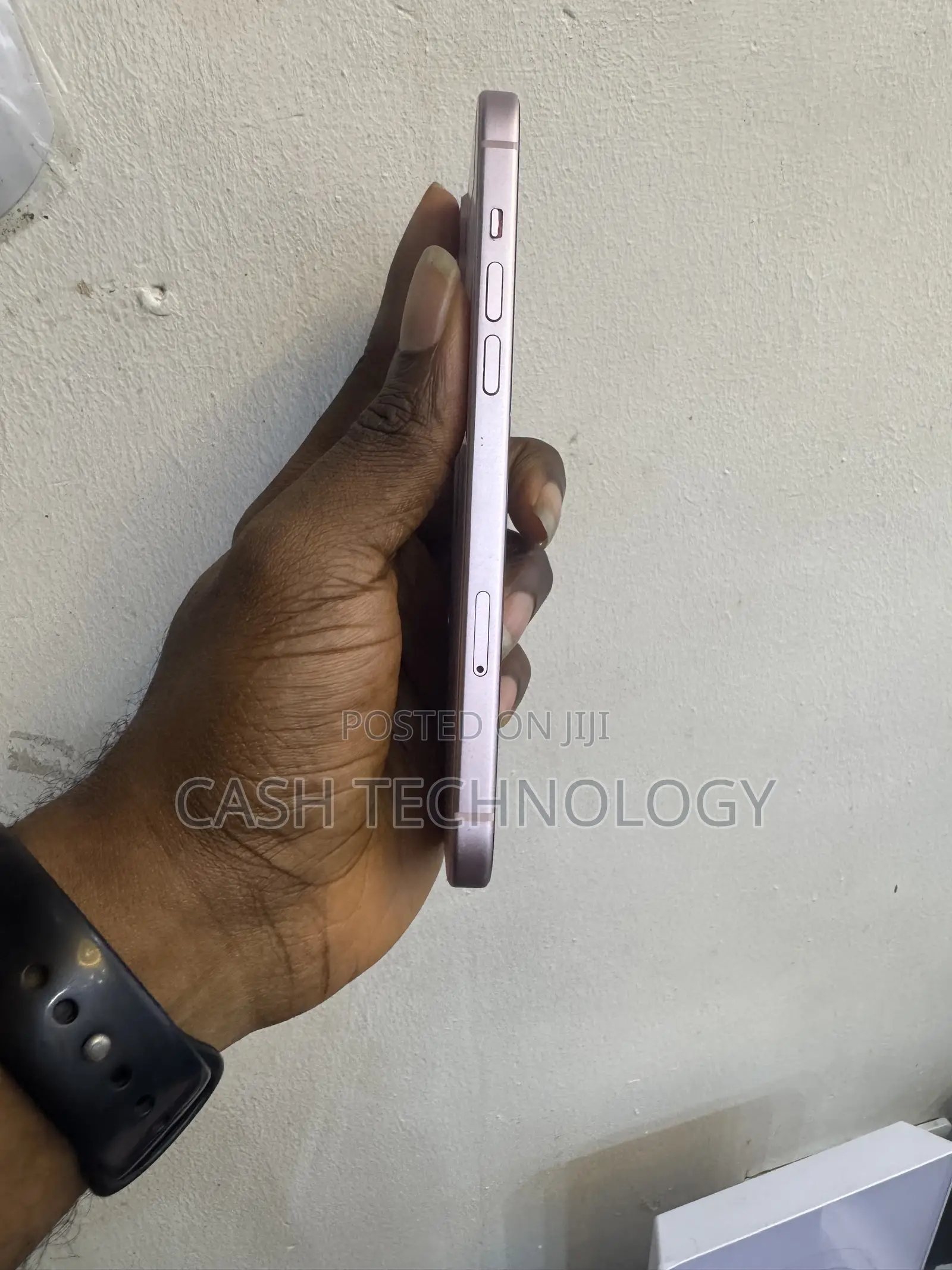 Apple iPhone 15 Plus 128 GB Pink
