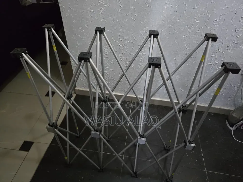Skeleton Stand for Dj Controller