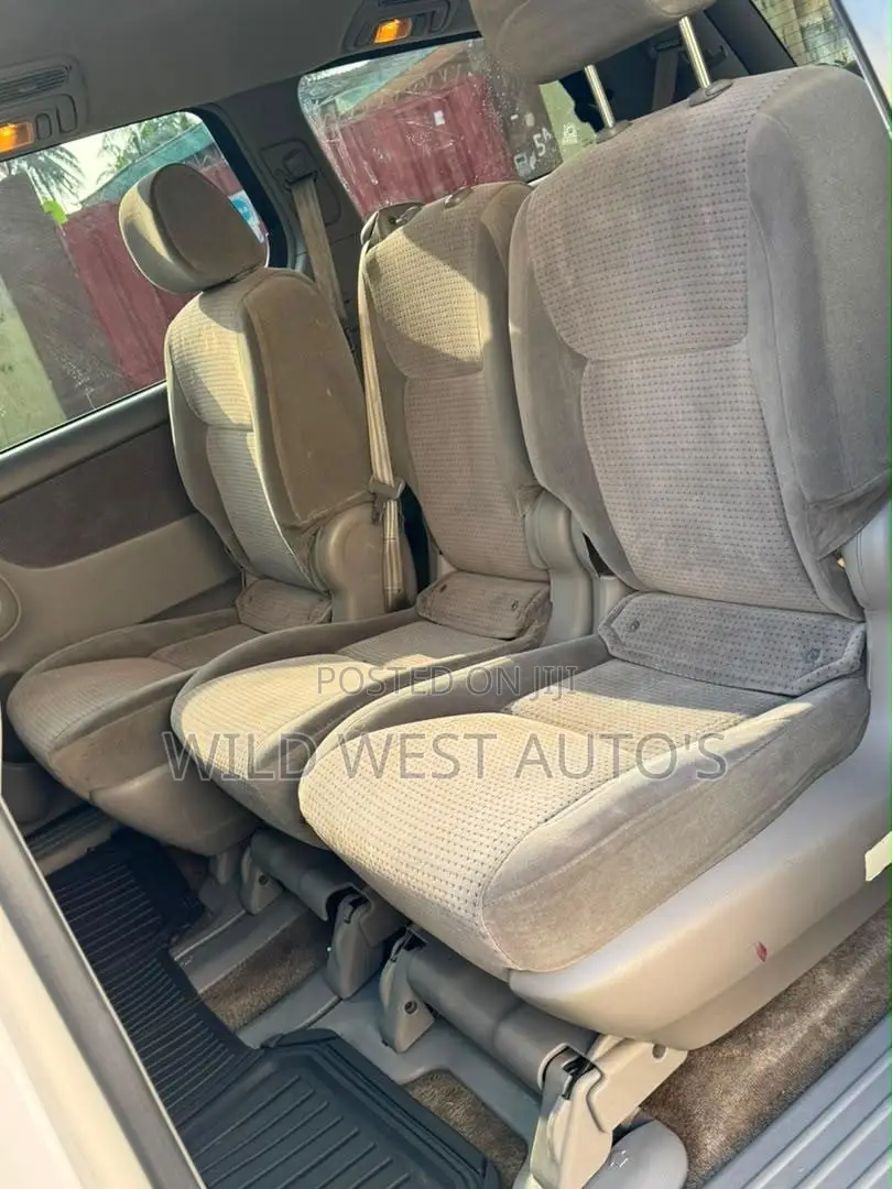Toyota Sienna 2006 White