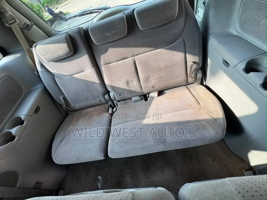 Toyota Sienna 2006 White