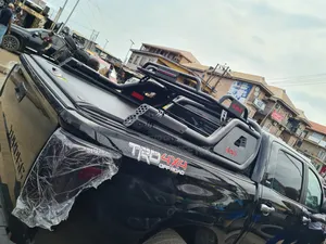 Manual Rolling Boot Cover With Off-Road Bar for Tundra at #$÷5