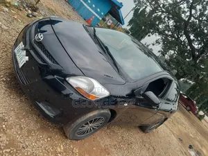 Toyota Yaris 2010 Black