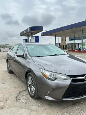 Toyota Camry SE 4dr Sedan (2.5L 4cyl 6A) 2015 Gray