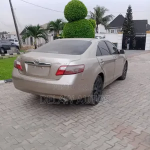 Toyota Camry 2008 Gold
