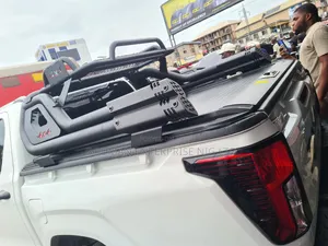 Manual Rolling Boot Cover With Off-Road Bar for Hilux 2026 Model $# at ×
