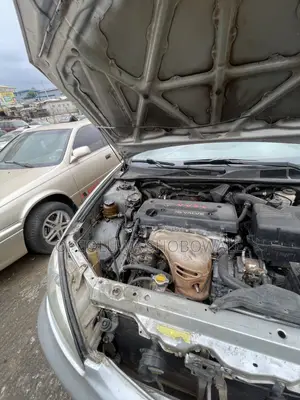 Toyota Camry LE V6 4dr Sedan (3.0L 6cyl 5A) 2003 Gray