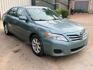 Toyota Camry LE V6 4dr Sedan (3.5L 6cyl 6A) 2011 Green