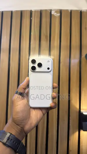 New Apple iPhone 17 Pro 1 TB Silver