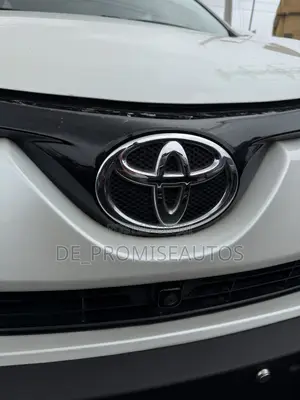 Toyota RAV4 2018 White