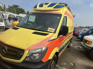 Mercedes-Benz Sprinter 2017 Yellow