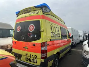 Mercedes-Benz Sprinter 2017 Yellow