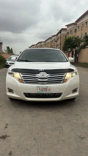 Toyota Venza 2010 White