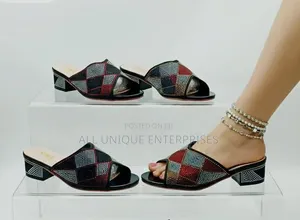 Female Outing Slippers Suitable for Any Occasion