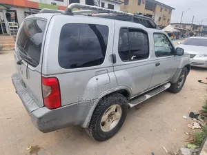 Nissan Xterra Automatic 2003 Silver