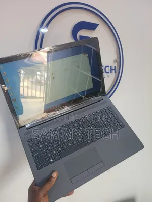 Laptop HP 255 G8 4GB AMD Ryzen SSD 128GB